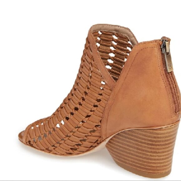 Donald Pliner Jacqi Wedge in Fawn Size 9.5 - Picture 3 of 16